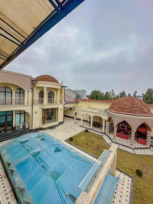 “Archa ko‘chasida 3 qavatli hashamatli dacha –ichki va tashqi basseyin