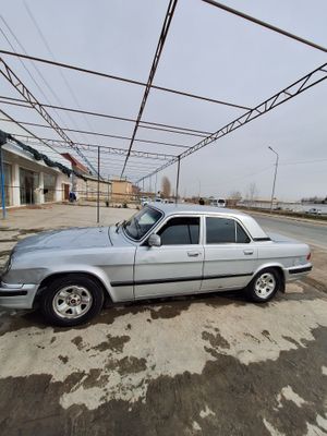 Gaz 31105 volga avtomobili