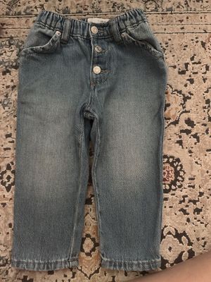 Джинсы и свитер от Zara для принцессы