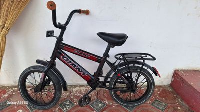 4. 5 yoshdagi bolalar velosipedi. holati yaxshi .