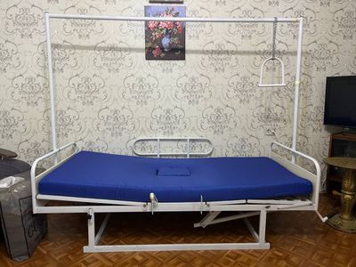 Кровать специальная для лежачих людей