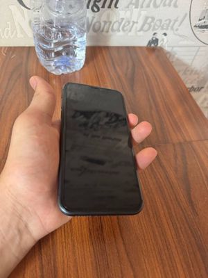 Iphone 11 128 qora