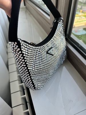 Продается сумка PRADA