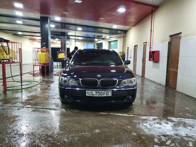 Продам БМВ- 740 long, 2005г. Машина в отличном состоянии.