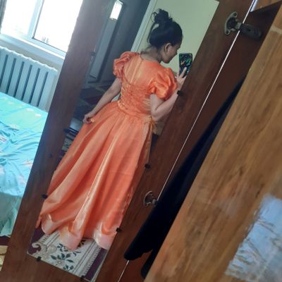 Ko`ylak 300ming 1marra kiyilgan tiktirganman 90$ga