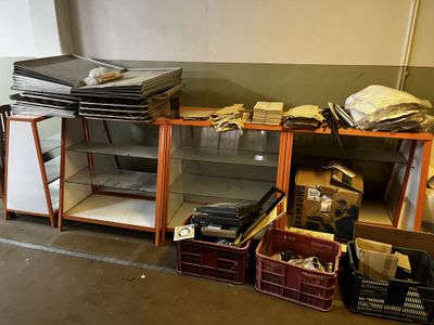 Продаются стеллажи 7 шт