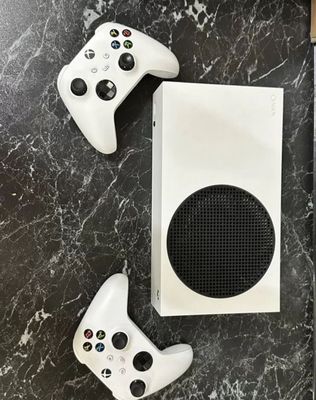 Xbox series s 2 месяцный game pass ultimate есть