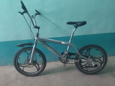 velosiped sotiladi diskalari chiroyli arzon narxda narxini kelishtramz
