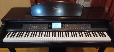 продается пианино YAMAHA Clavinova CVP 105