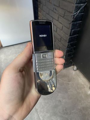 Novey n880 (nokia 8800)