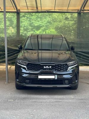 Продам Kia Sorento 2023г