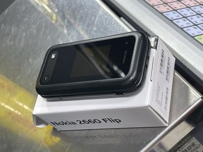 Nokia 2660 flip umuman iwlatilmagan pochka yengi turubdi