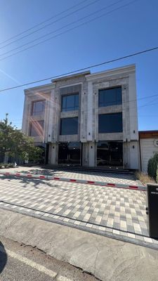 Продается здание, вдоль дороги