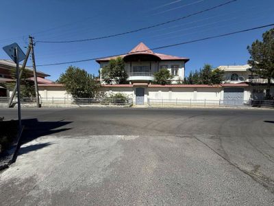 Продажа участка с домом 12 соток фасад 30-40 Чайхана Салом широкая ул