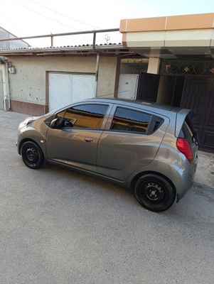 Spark sotiladi gazi bor