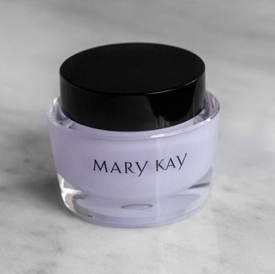 YOG’SIZLANMAGAN NAMLANTIRUVCHI GEL MARY KAY