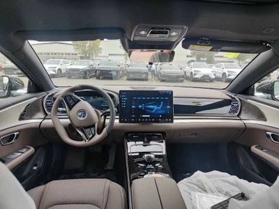 BYd Han 506km 605km 701m 2025