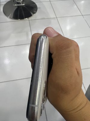 Iphone 11pro hotra 256 yonkis 100 face turtone bor