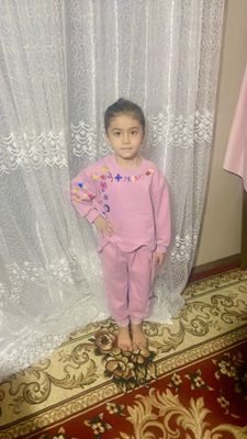 Qizaloqlar uchun dvoyka yangi 5 yoshga 150 ming xi