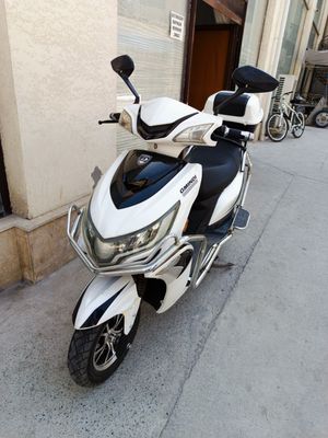 Skuter Gmindi elektron skuter