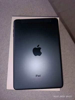 Продаю iPad mini 1. 16 GB, черного цвета с SIM.