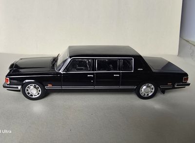 Продам модель автомобиля зил 41047