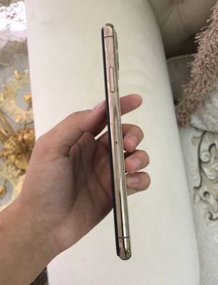 iPhone 11 Pro Max Pamyat 64/4 Rangi:Gold Yomkost:77 Xolati zor Dok ko