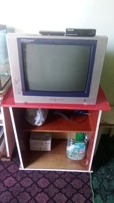 Televizor pastafkasi bilan