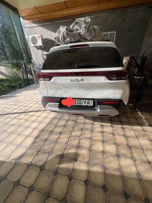 KIA Sonet sotiladi