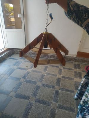 Antikvar lustra sotiladi