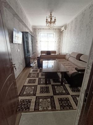 Arendaga 2xonalik kvartira beriladi.Turkiston metro oldida