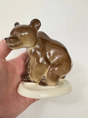 Фарфоровая статуэтка медвежонок сидищий и стоящий ЛФЗ