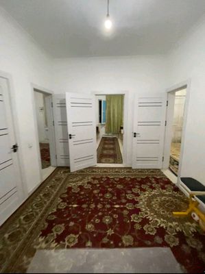 Yashnabod olmos mahalla 2/14/16 srochna sotiladi