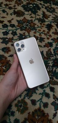 Iphone 11 pro telefoni