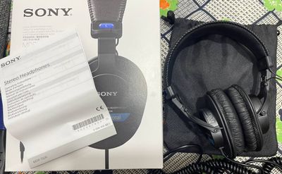 200$ yengi Professional studioni Naushnik