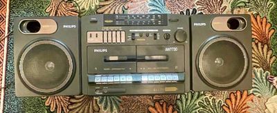 Продаётся: Магнитофон Philips AW7730
