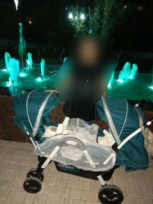 коляска двойняшка