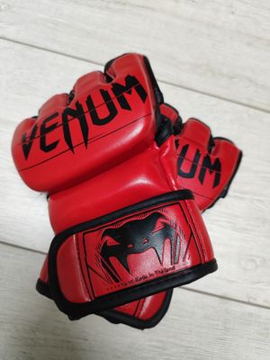 Перчатки UFC MMA Venum
