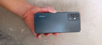 Infinix not 12 pro 128/8 yangi kordok bor bir qol