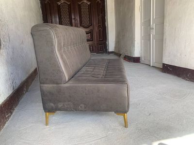 Sotiladi kafe uchun divan