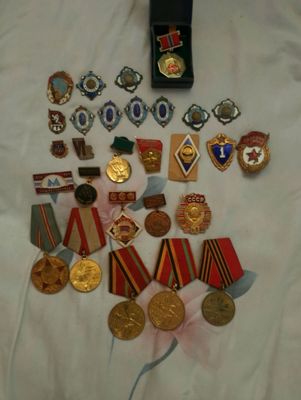 Знаки и медали СССР 28шт.