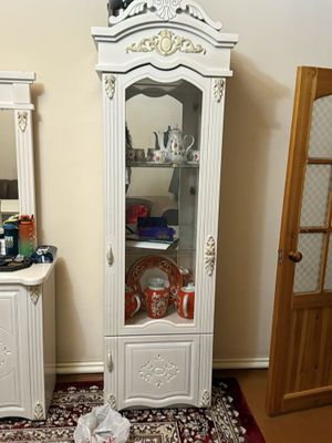 стенки 2 и один комод