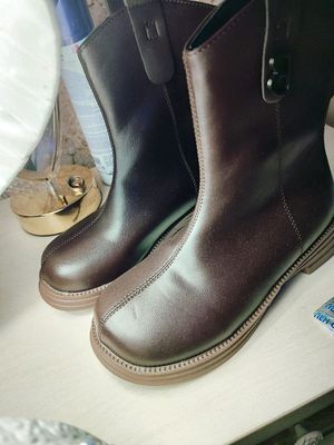 Holati yangı Razmer: 37 xitoy Narxi:150 000