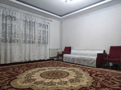 IJARAGA 2 xonali uy Darxon avenueni oldida markazda