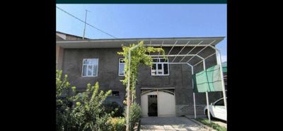 ДОМБРАБАД 2,2 соток срочно сотилади!