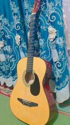 satiladi 38lik gytar 800 000