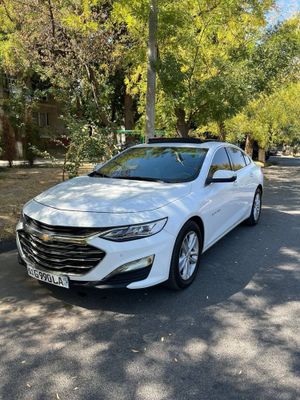 Malibu 2.4 sotiladi primier qilingan