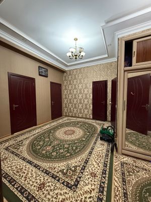 4 хонали, 2-чи кават (угловой), 143 кв хонадон сотилади!