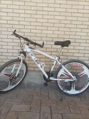 Velosiped sotiladi