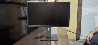 Dell манитор 22 ли 60hz 10 та бир хил бор